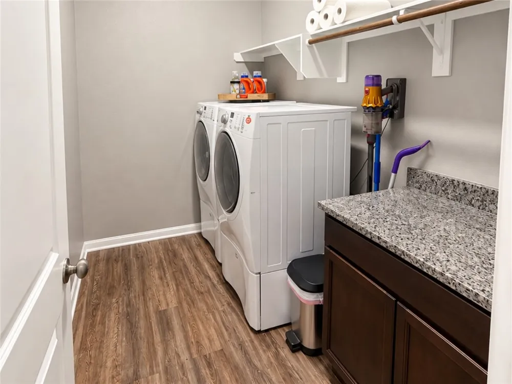 4015 Dunlap Loop College Station, TX 77845