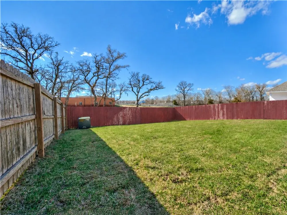 4015 Dunlap Loop College Station, TX 77845