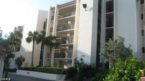 Steamboat Bend E #403 Fort Myers, FL 33919