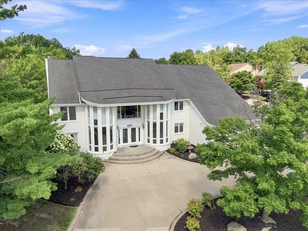 6122 Trailwood Lane West Bloomfield, MI 48322