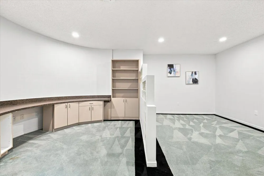 6122 Trailwood Lane West Bloomfield, MI 48322