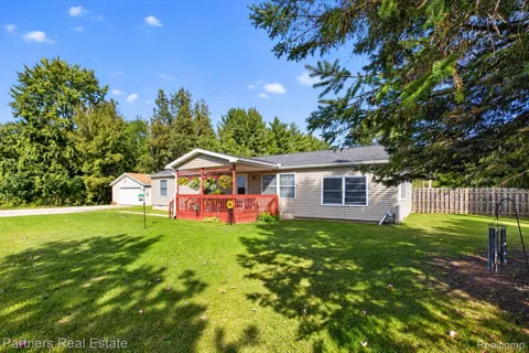 2901 S Leaton