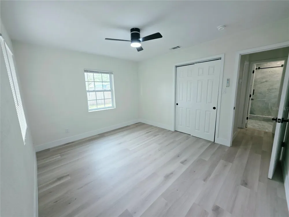 5823 MASSACHUSETTS AVENUE New Port Richey, FL 34652