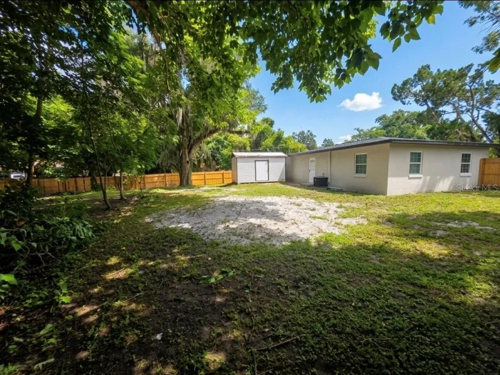 5823 MASSACHUSETTS AVENUE New Port Richey, FL 34652