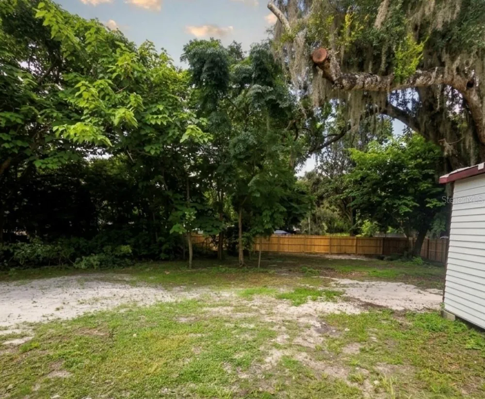 5823 MASSACHUSETTS AVENUE New Port Richey, FL 34652