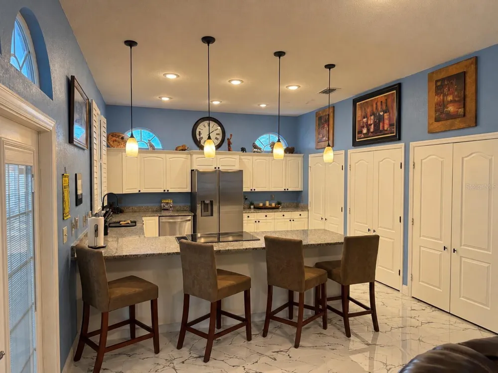 3009 W CLINTON STREET Tampa, FL 33614