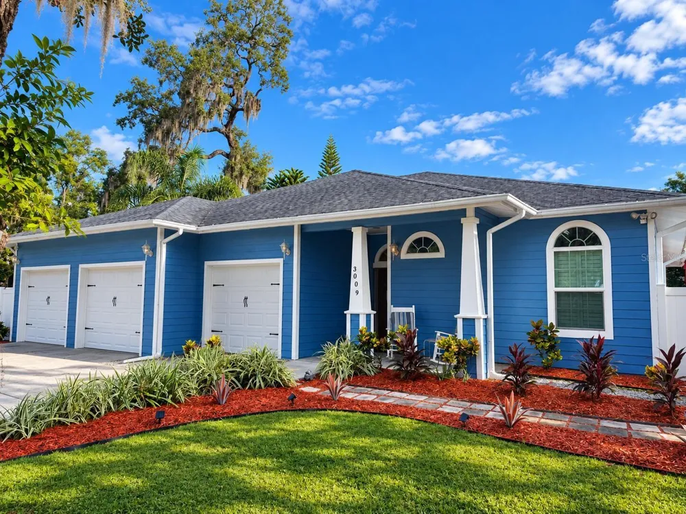 3009 W CLINTON STREET Tampa, FL 33614