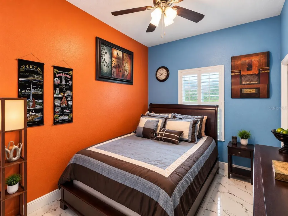 3009 W CLINTON STREET Tampa, FL 33614