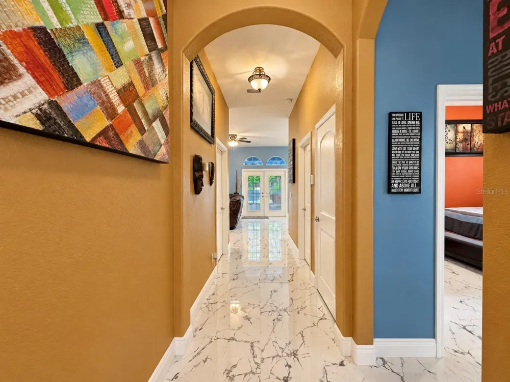 3009 W CLINTON STREET Tampa, FL 33614