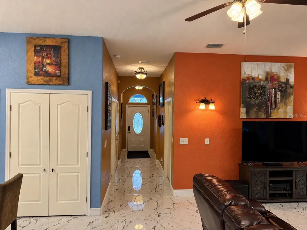 3009 W CLINTON STREET Tampa, FL 33614