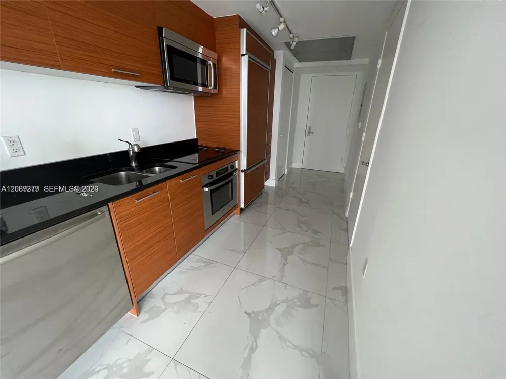 50 Biscayne Blvd #4409 Miami, FL 33132