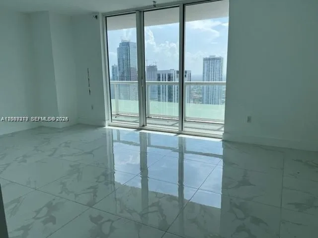 50 Biscayne Blvd #4409 Miami, FL 33132