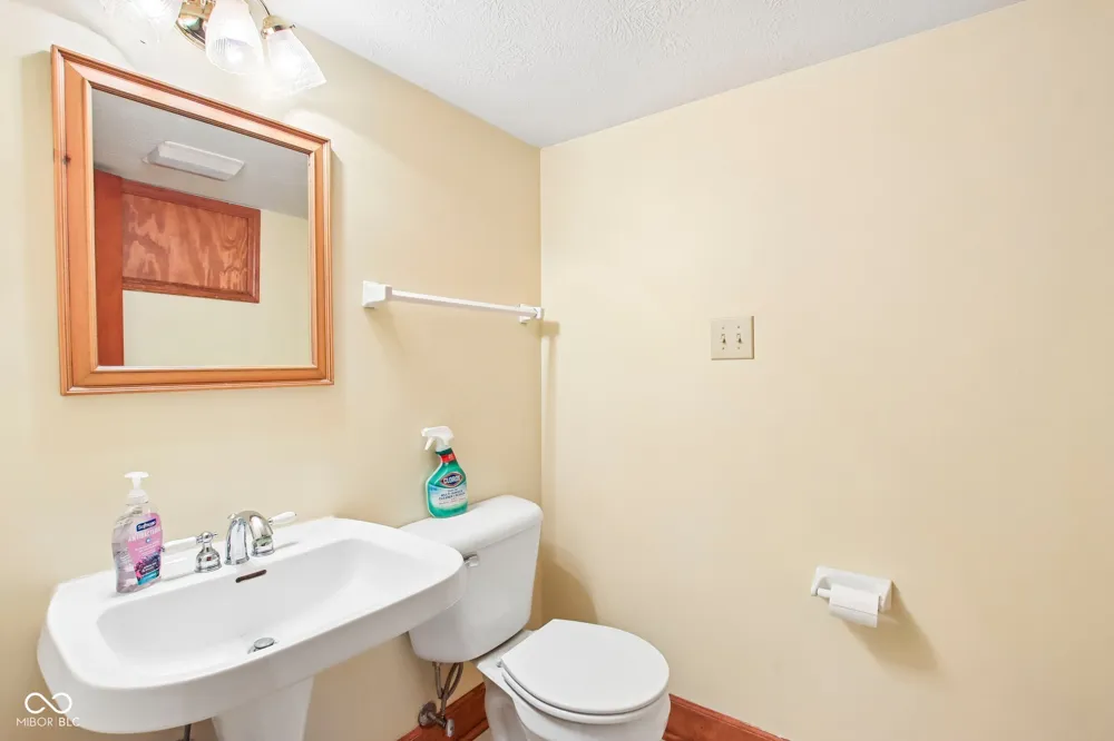 4731 Moss Lane Indianapolis, IN 46237