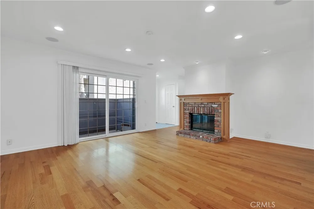 313 Broadway #9 Redondo Beach, CA 90277