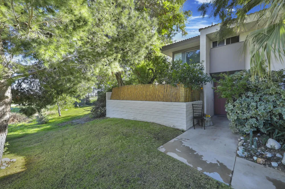 2504 Whitewater Club Drive #A Palm Springs, CA 92262