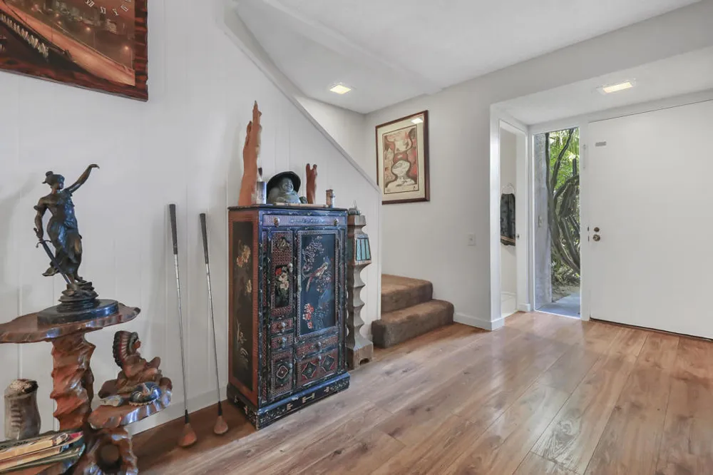 2504 Whitewater Club Drive #A Palm Springs, CA 92262