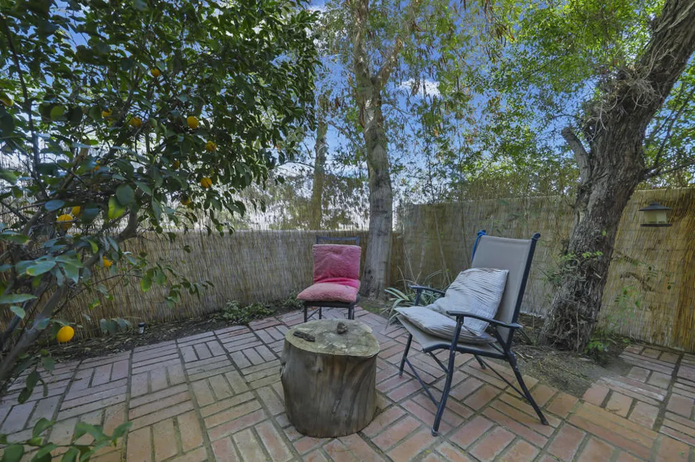 2504 Whitewater Club Drive #A Palm Springs, CA 92262