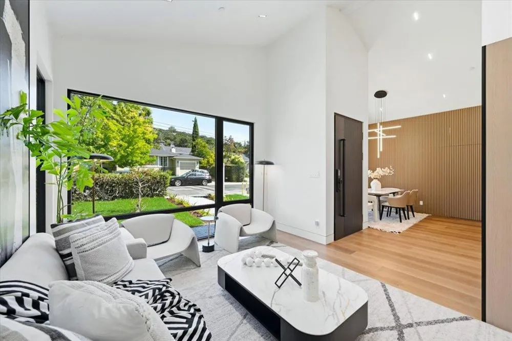 1811 Robin Whipple Way Belmont, CA 94002