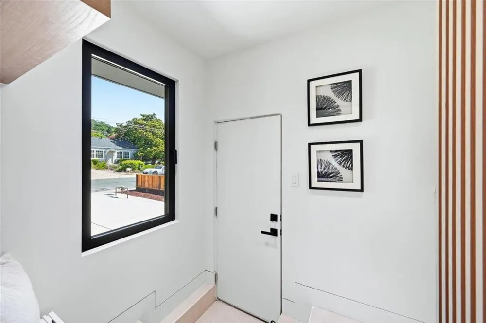 1811 Robin Whipple Way Belmont, CA 94002