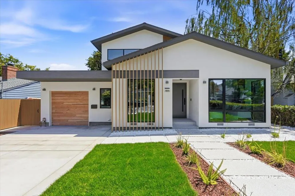 1811 Robin Whipple Way Belmont, CA 94002