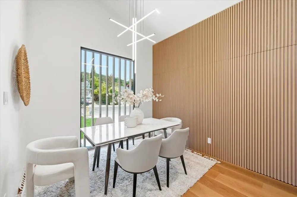 1811 Robin Whipple Way Belmont, CA 94002