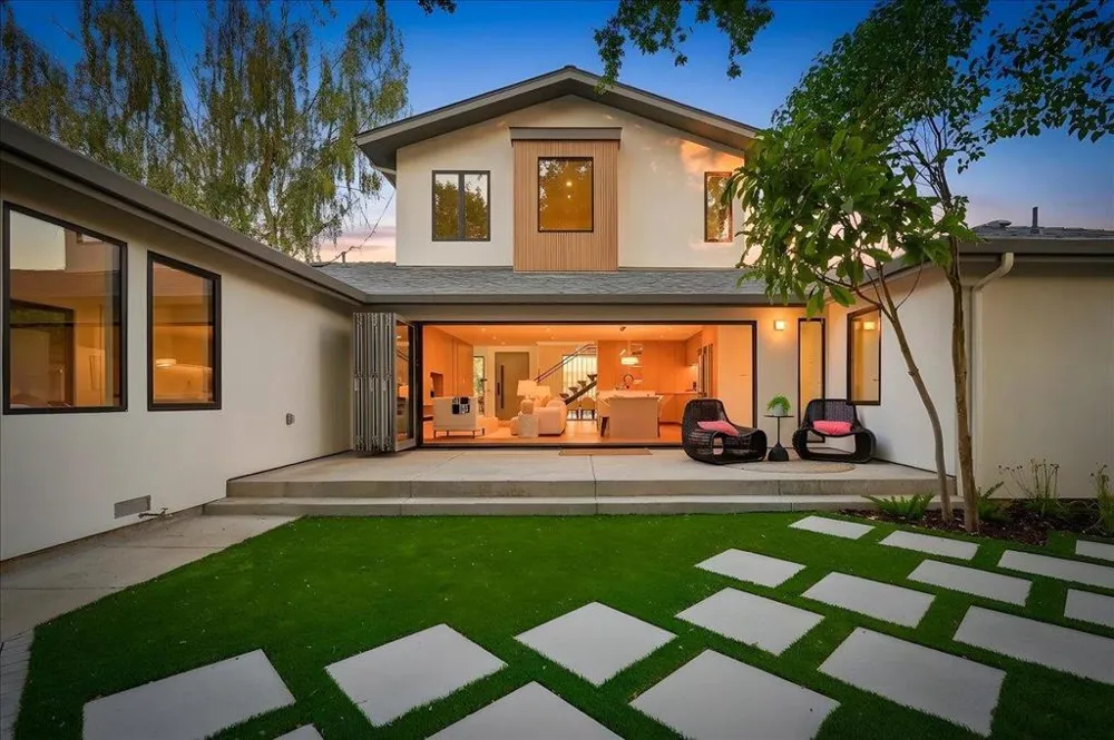1811 Robin Whipple Way Belmont, CA 94002