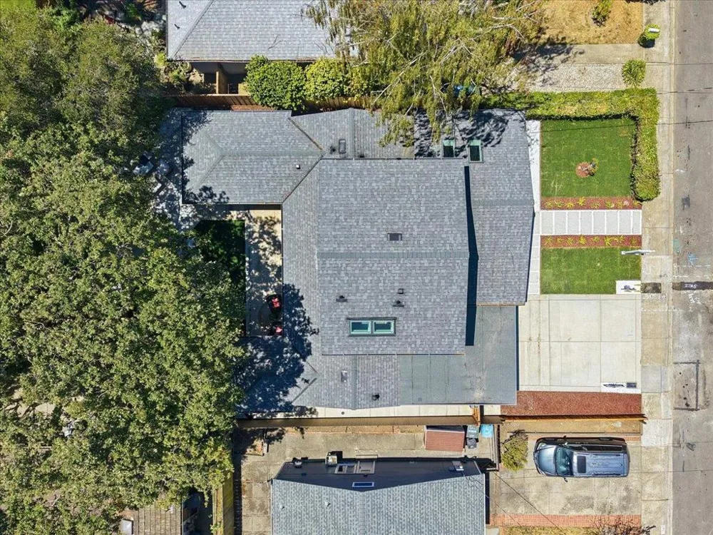 1811 Robin Whipple Way Belmont, CA 94002