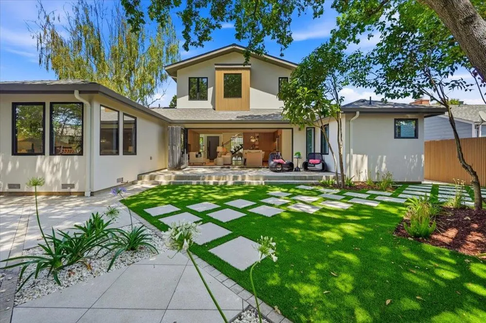 1811 Robin Whipple Way Belmont, CA 94002