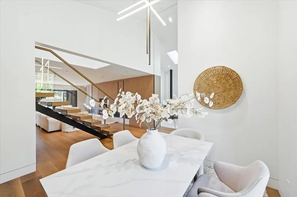 1811 Robin Whipple Way Belmont, CA 94002