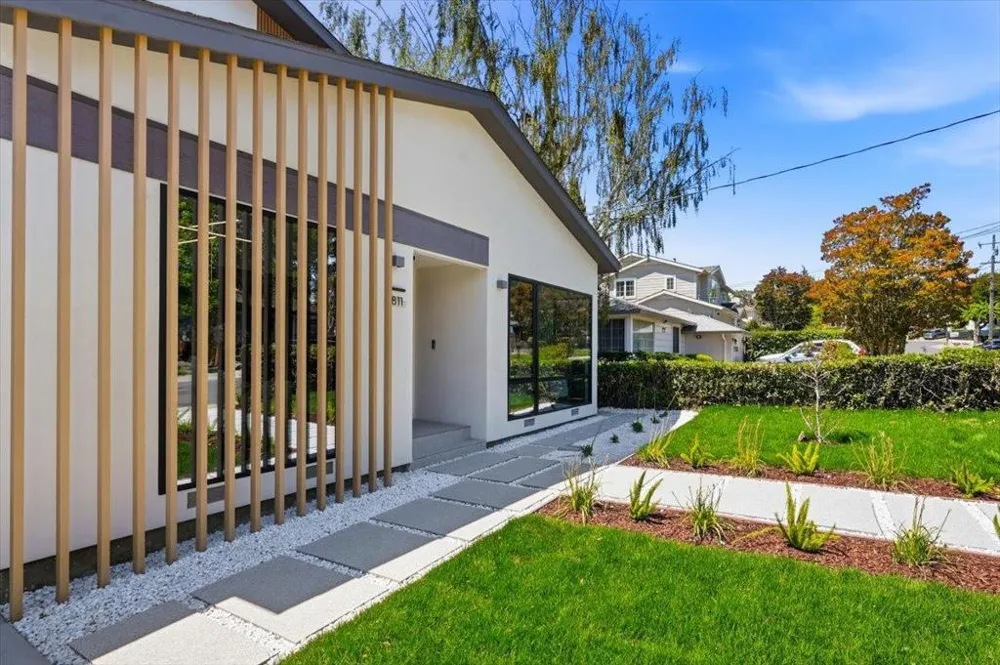 1811 Robin Whipple Way Belmont, CA 94002