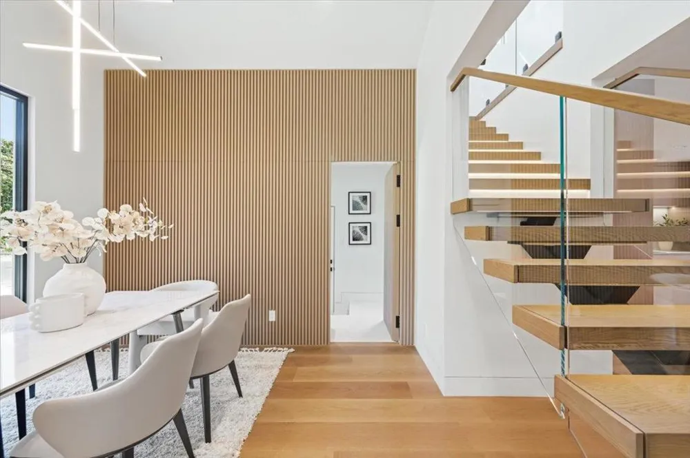 1811 Robin Whipple Way Belmont, CA 94002