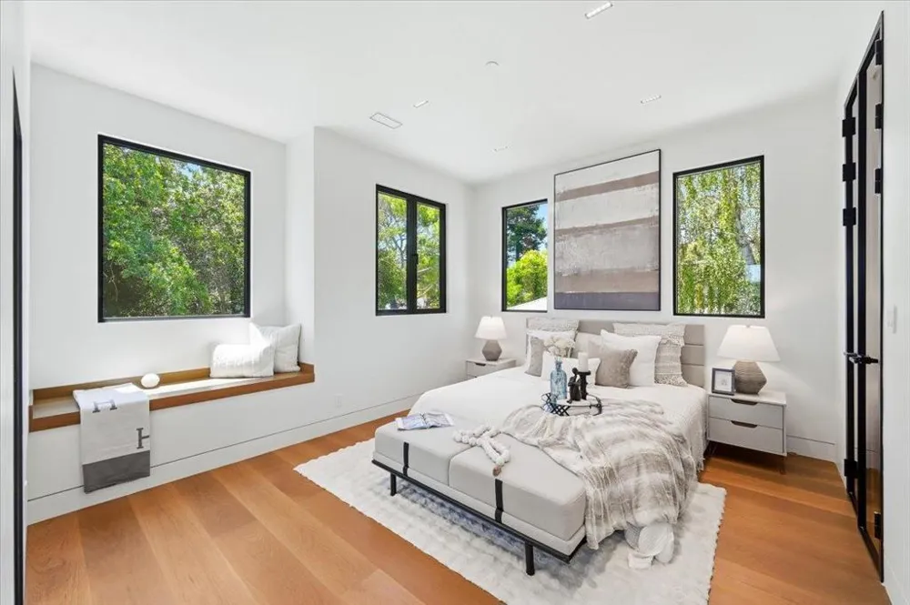 1811 Robin Whipple Way Belmont, CA 94002