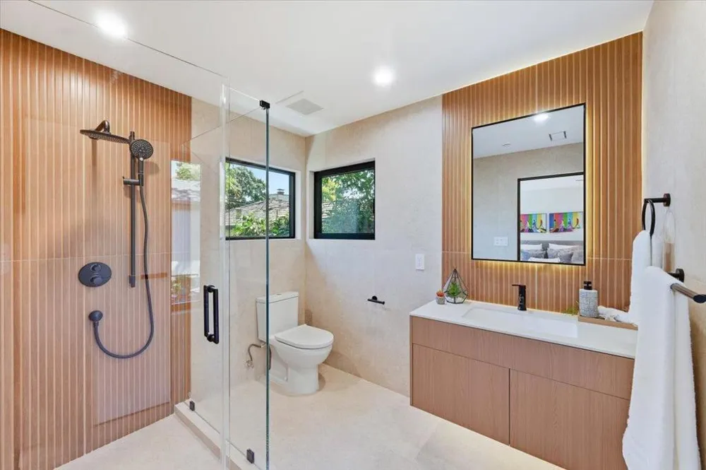 1811 Robin Whipple Way Belmont, CA 94002