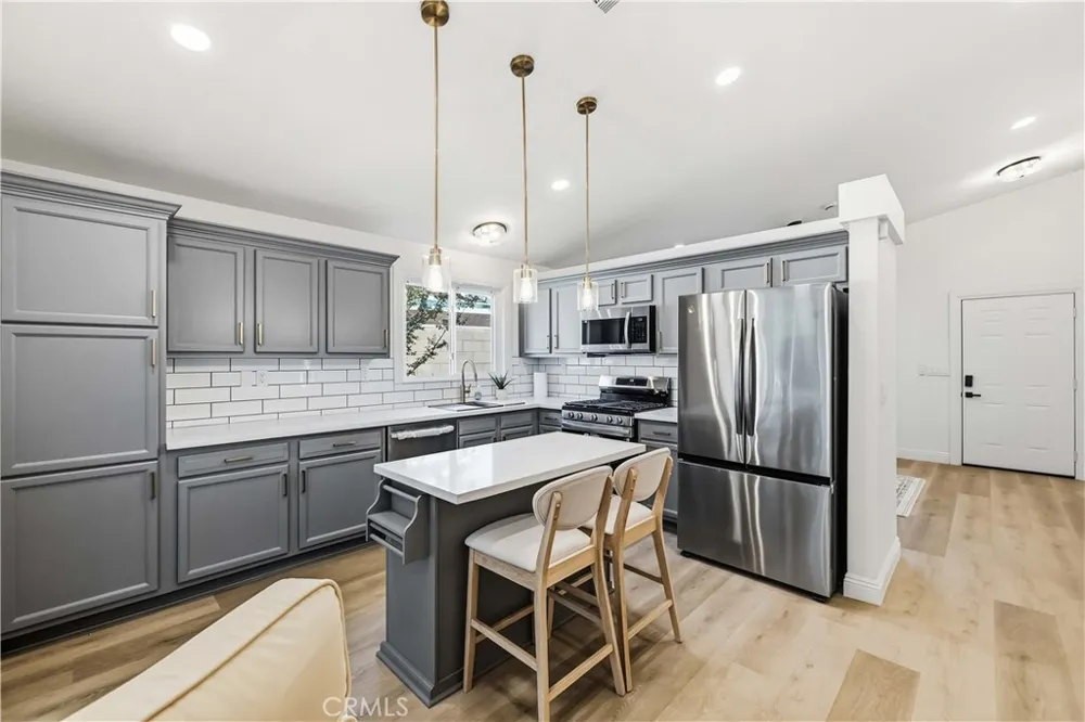 3024 Holline Court Lancaster, CA 93535