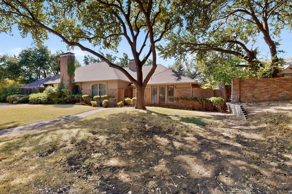 1606 Treehouse Lane Plano, TX 75023