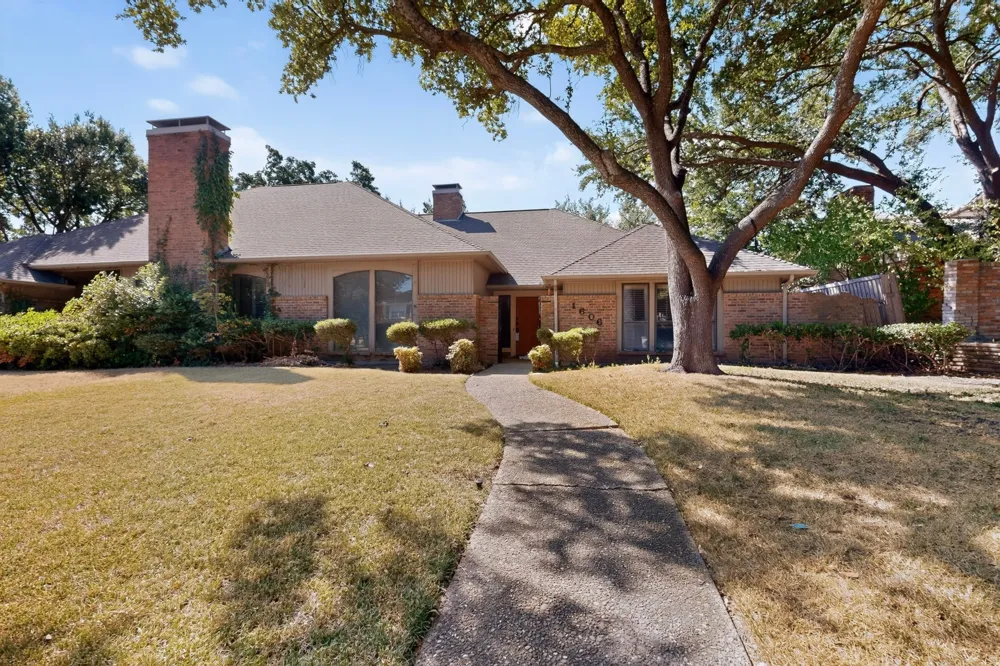 1606 Treehouse Lane Plano, TX 75023