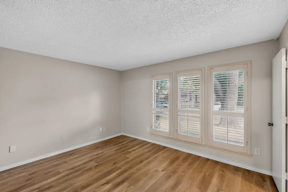 1606 Treehouse Lane Plano, TX 75023