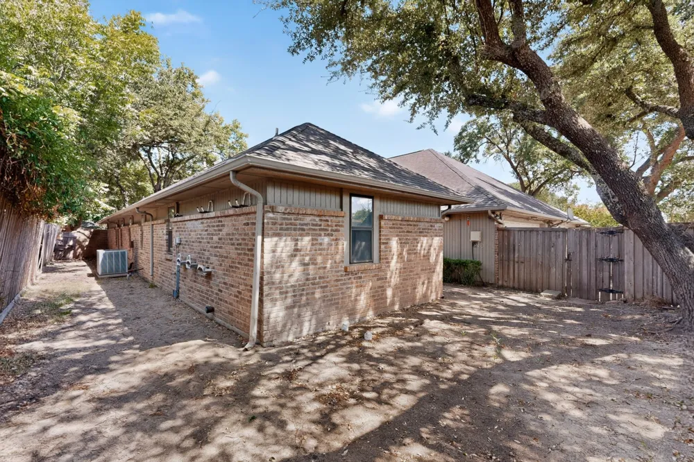 1606 Treehouse Lane Plano, TX 75023