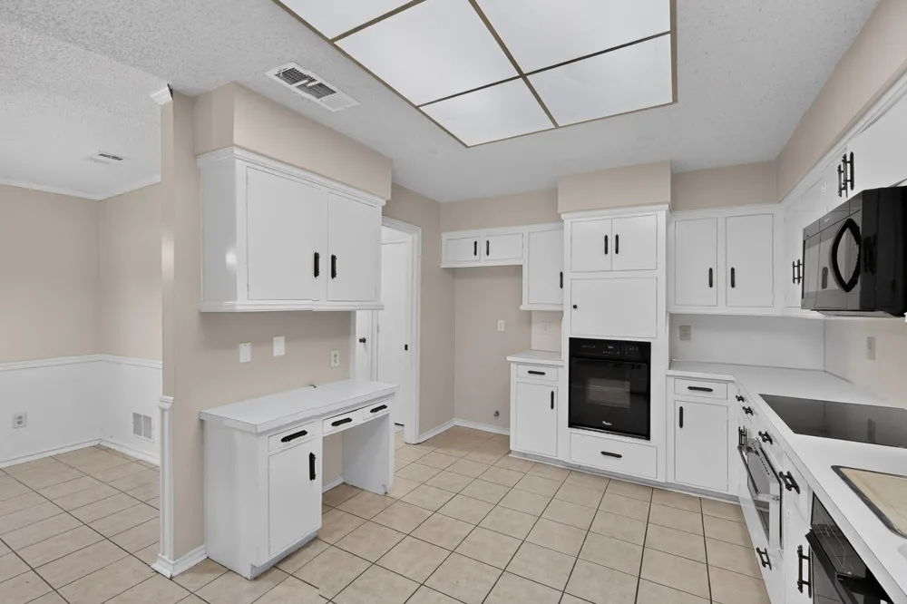 1606 Treehouse Lane Plano, TX 75023