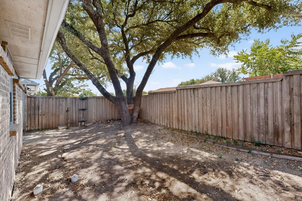 1606 Treehouse Lane Plano, TX 75023
