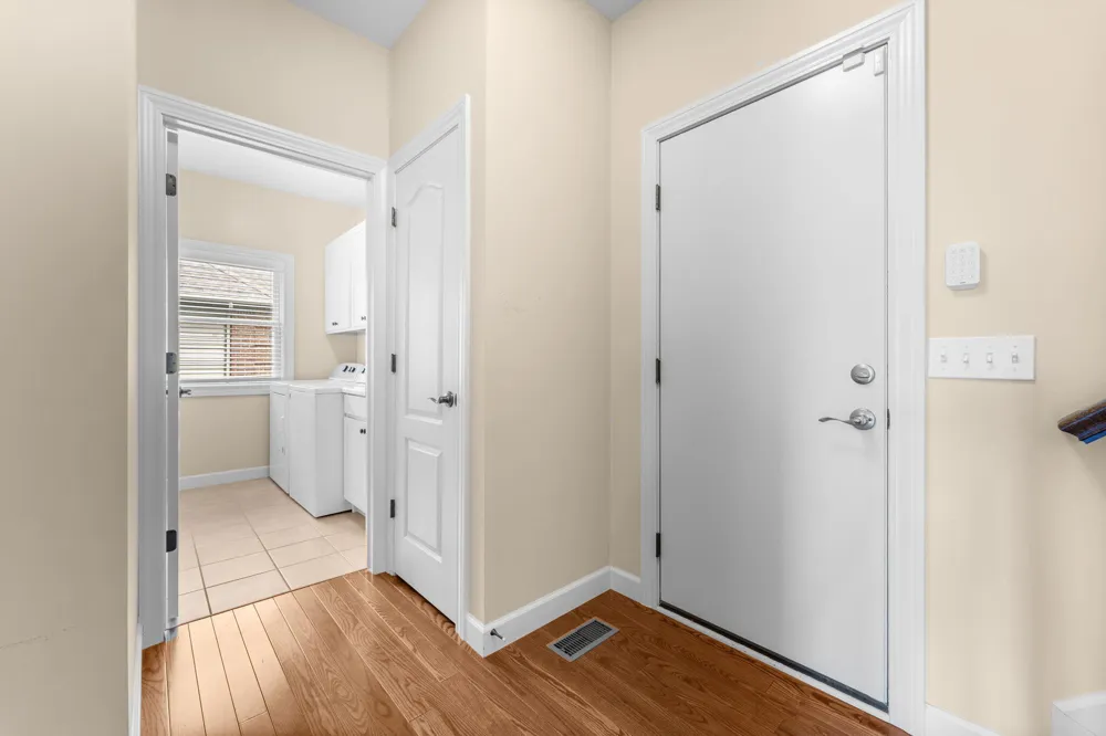 8243 Heathertree Lane Brighton, MI 48116