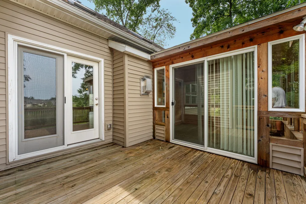 8243 Heathertree Lane Brighton, MI 48116