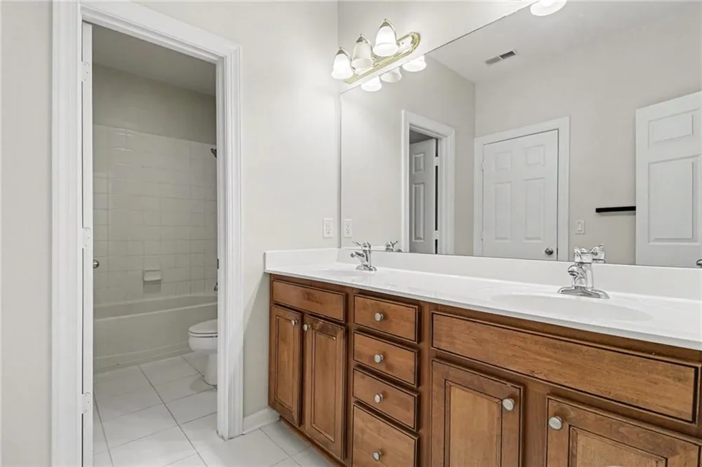 3433 Kiveton Drive Peachtree Corners, GA 30092