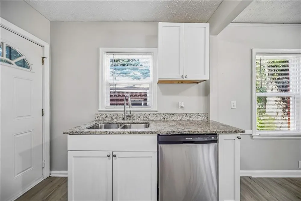 1292 Beecher Street SW Atlanta, GA 30310