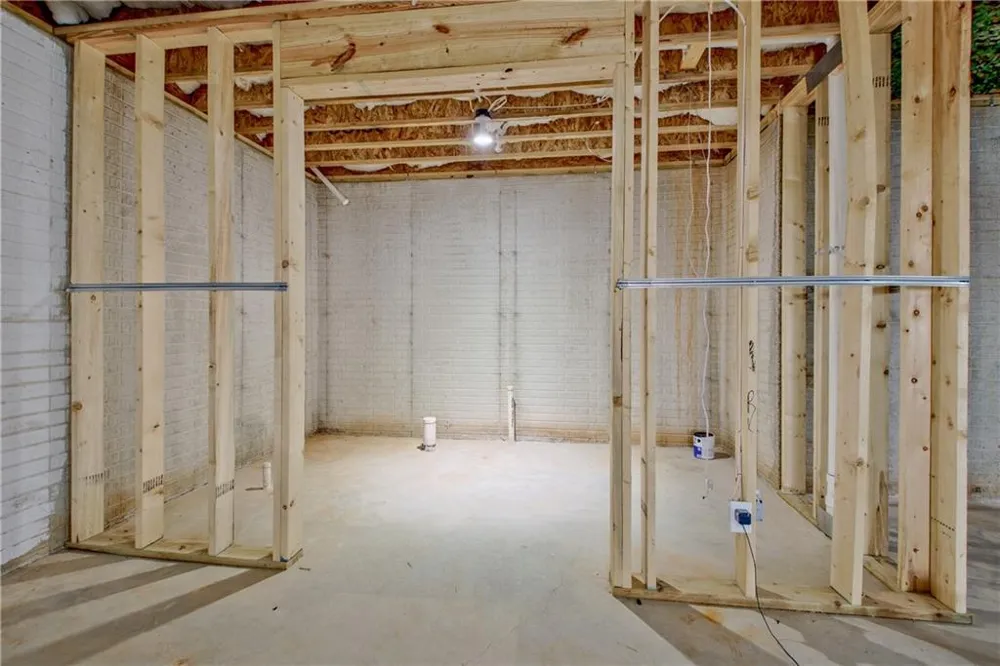 169 Emery Nell Lane Newnan, GA 30263