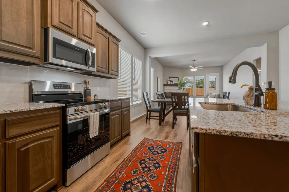 1229 Sabine River Lane Springtown, TX 76082
