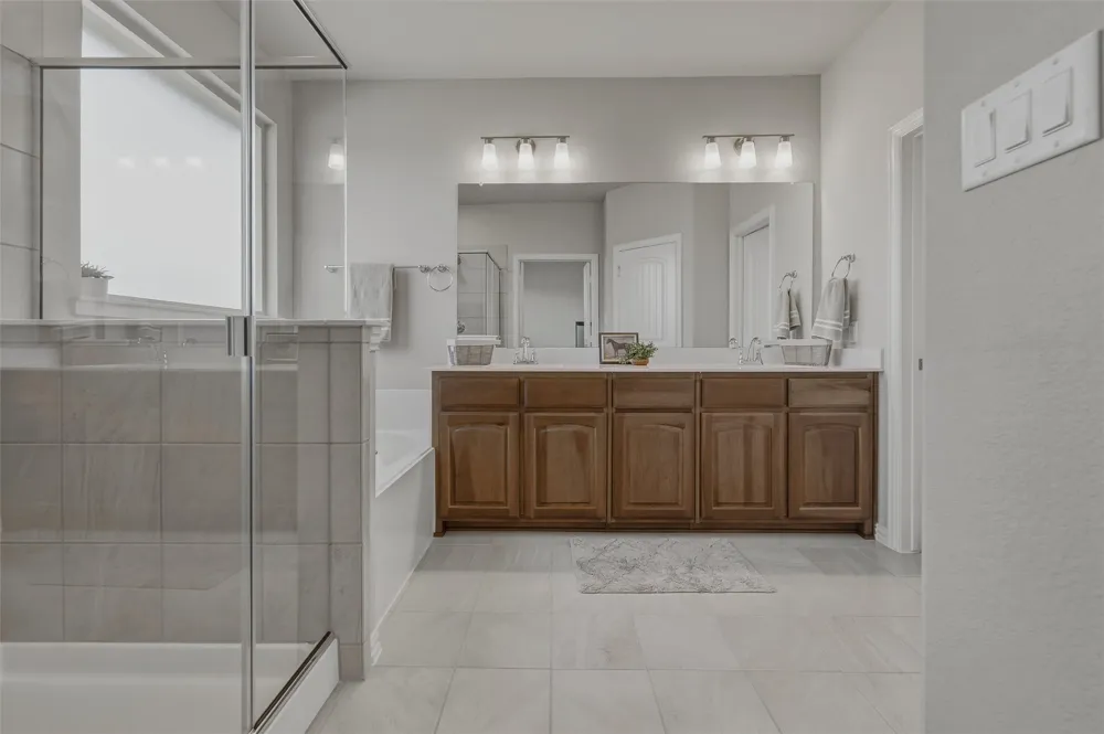 1229 Sabine River Lane Springtown, TX 76082