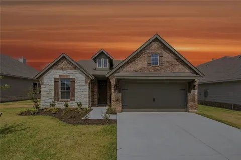 1229 Sabine River Lane