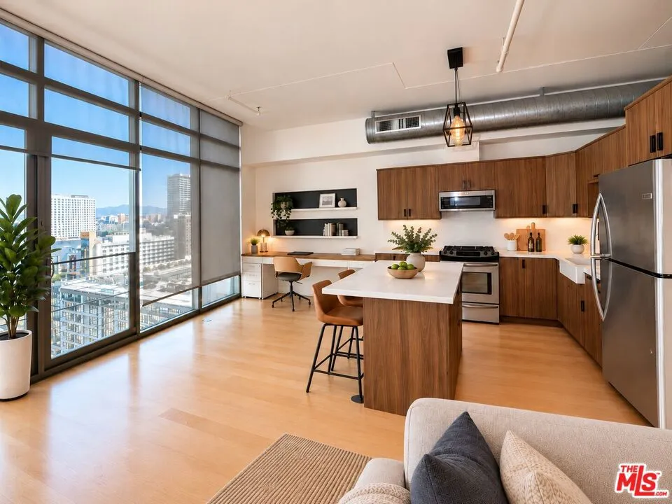 1100 S Hope Street #1510 Los Angeles, CA 90015
