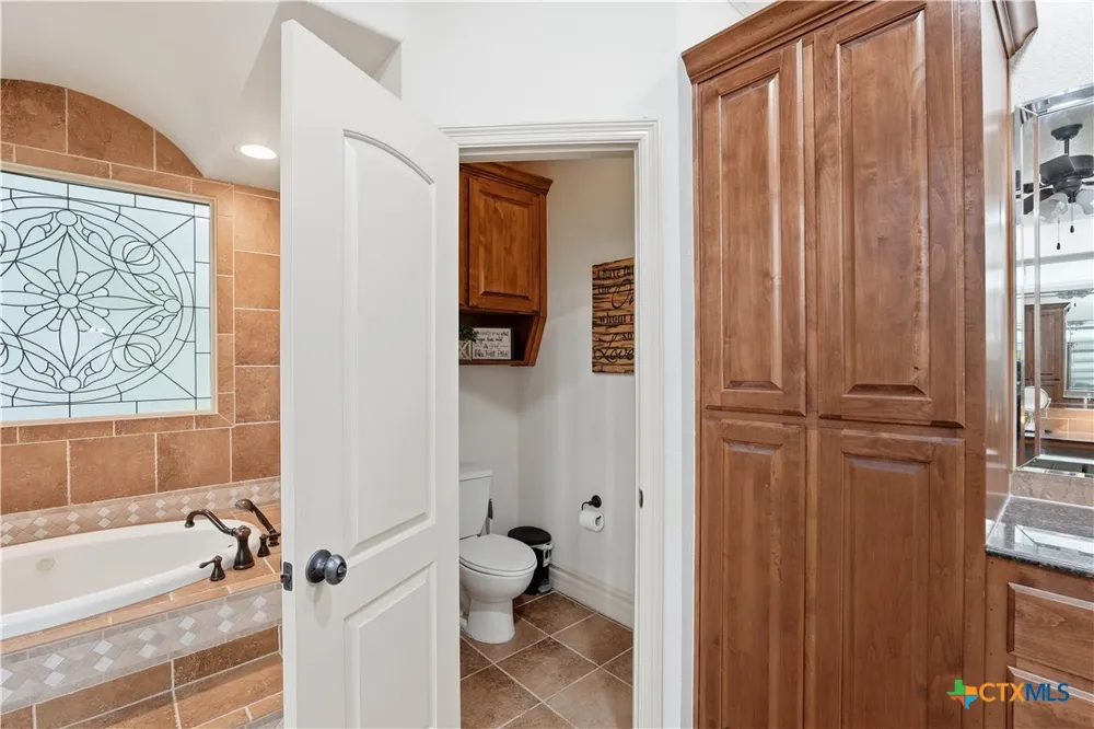 385 Green Park Drive Belton, TX 76513